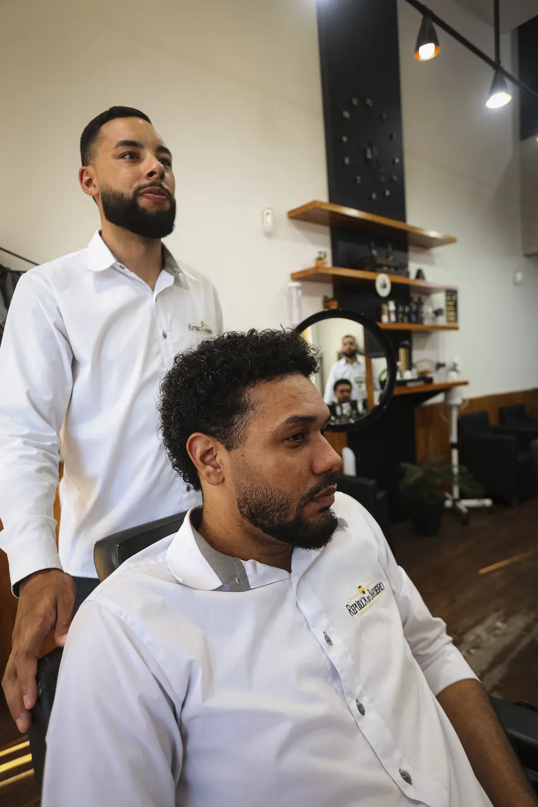 Corte, Barba e Sobrancelha — República do Barbeiro, Água Verde, Curitiba
